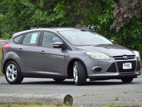 Used 2014 Ford Focus SE image 4