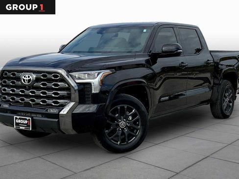 Used 2023 Toyota Tundra Platinum image 1