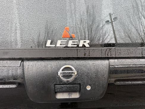 Used 2001 Nissan Frontier XE image 8