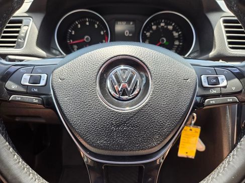 Used 2017 Volkswagen Passat 1.8T R-Line FWD image 30