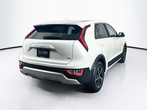 Used 2026 Kia Niro LX FWD image 9