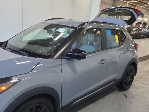 Used 2023 Nissan Kicks SR w/ SR Premium Package FWD image 14