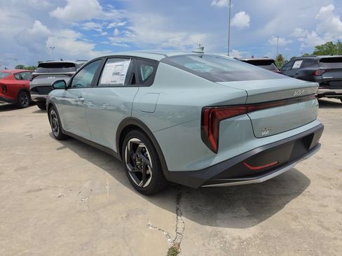 New 2026 Kia K4 EX FWD image 6