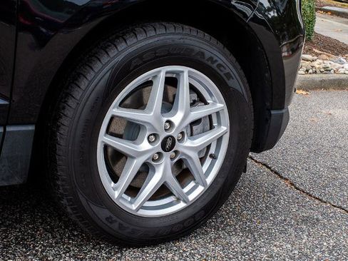 Certified 2024 Ford Edge SEL image 8