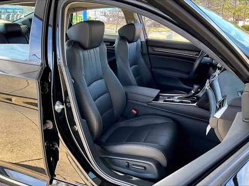 Used 2021 Honda Accord EX-L image 9