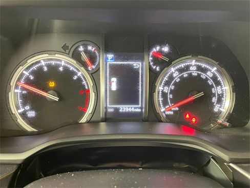 Used 2021 Toyota 4Runner TRD Off-Road Premium image 5