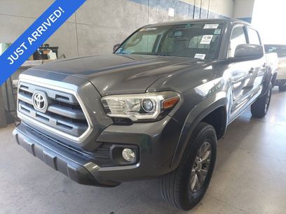 Used 2016 Toyota Tacoma SR5 w/ SR5 Appearance Package (SN)