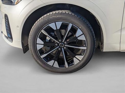 New 2026 Volvo XC60 B5 Plus w/ Protection Package Premier image 11