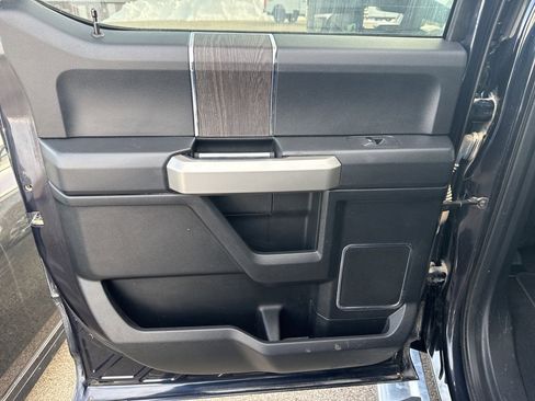 Used 2021 Ford F250 Lariat w/ Chrome Package image 13