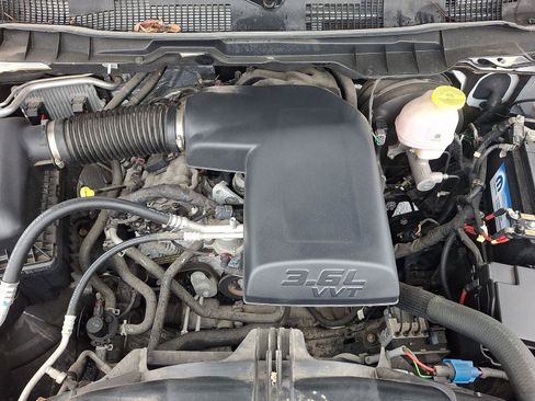 Certified 2023 RAM 1500 Classic SLT w/ Trailer & Traction Group AWD/4WD image 27