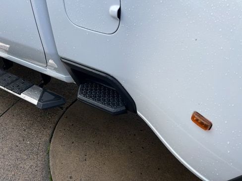 Used 2021 Chevrolet Silverado 3500 LTZ w/ LTZ Convenience Package image 16