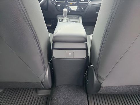 New 2026 Nissan Sentra SV image 7