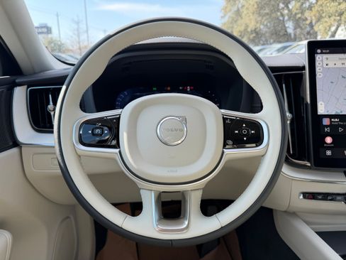 New 2026 Volvo XC60 T8 Ultra w/ Protection Package Premier image 14