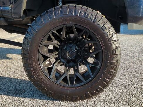 Used 2022 Ford F250 Platinum w/ Tremor Off-Road Package image 11