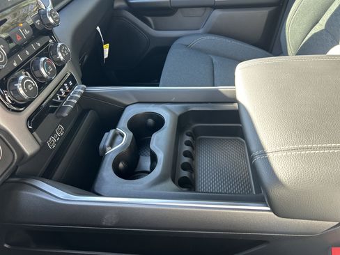 New 2026 RAM 1500 4x4 Crew Cab image 22