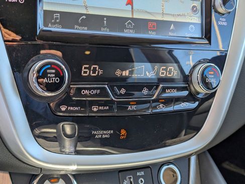 Used 2018 Nissan Murano SV AWD/4WD image 25