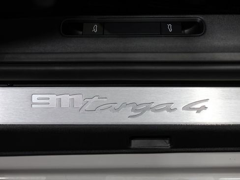 Used 2021 Porsche 911 Targa 4 image 24