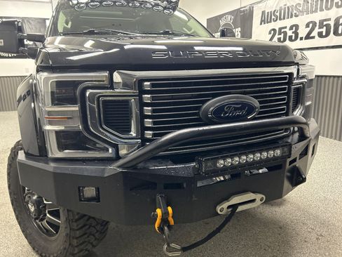 Used 2021 Ford F450 Limited image 2