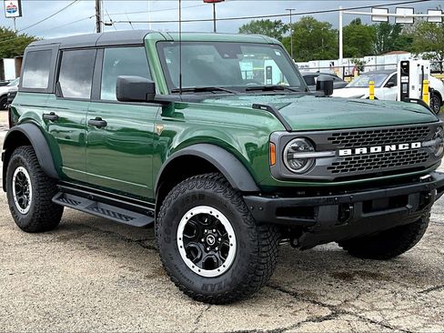 Used 2024 Ford Bronco Badlands w/ Sasquatch Package image 38