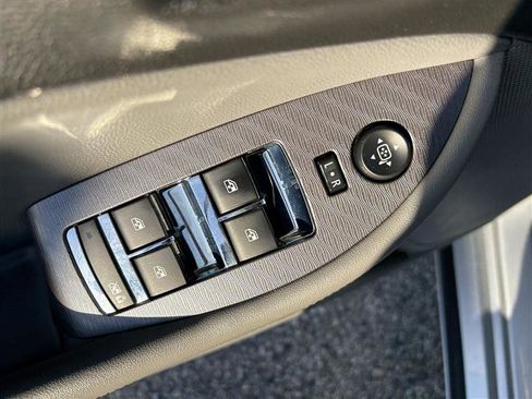 Used 2014 Chevrolet Impala LS image 9