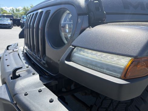 Used 2019 Jeep Wrangler Unlimited Sahara w/ Quick Order Package 24M Moab AWD/4WD image 10