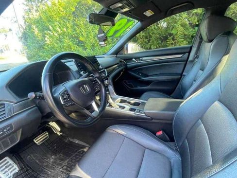 Used 2019 Honda Accord Sport image 6