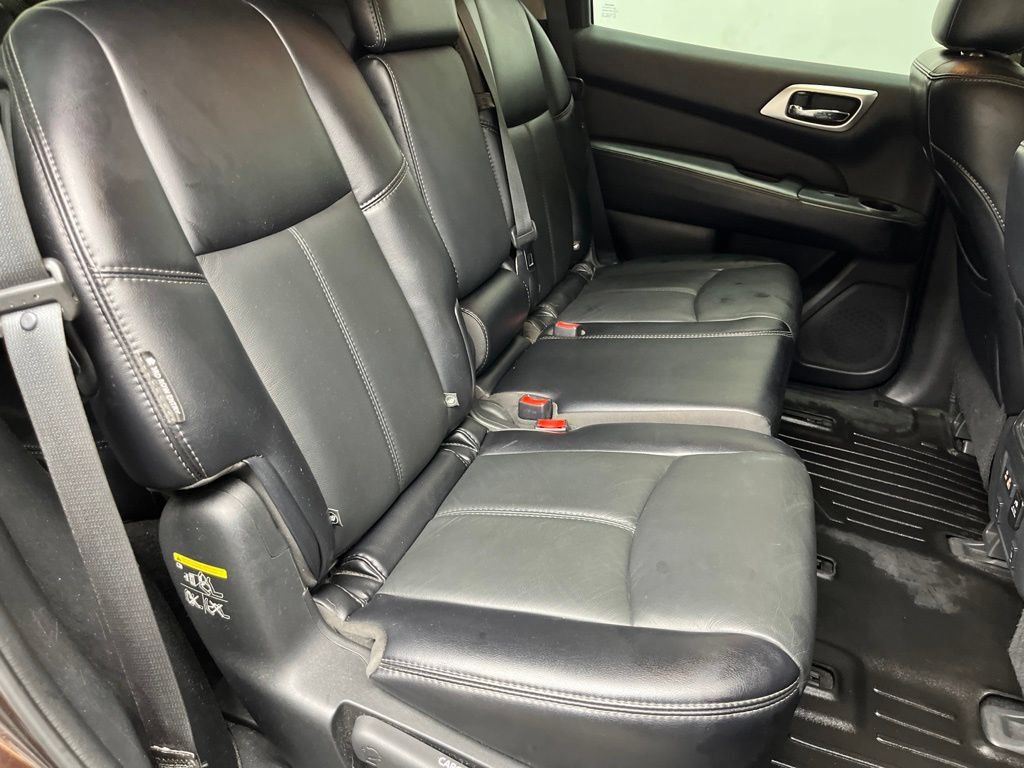 Used 2020 Nissan Pathfinder SL FWD image 23
