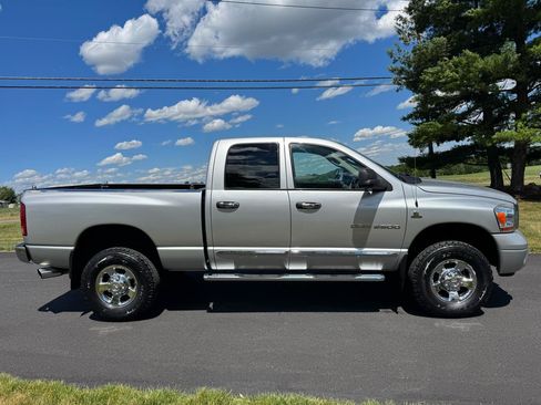 Used 2006 Dodge Ram 2500 Truck Laramie AWD/4WD image 6