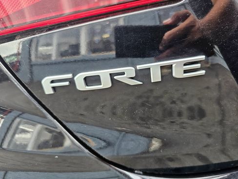 Used 2023 Kia Forte LXS image 24
