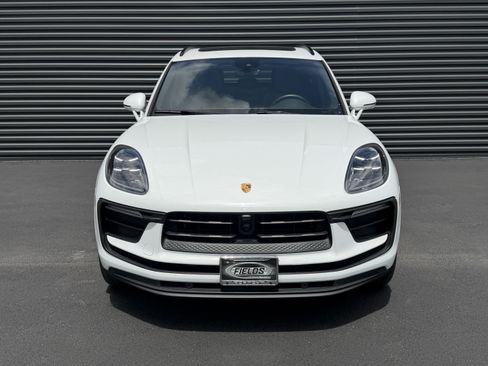 Certified 2023 Porsche Macan AWD/4WD image 6