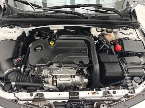 Used 2024 Chevrolet Malibu LT FWD image 39