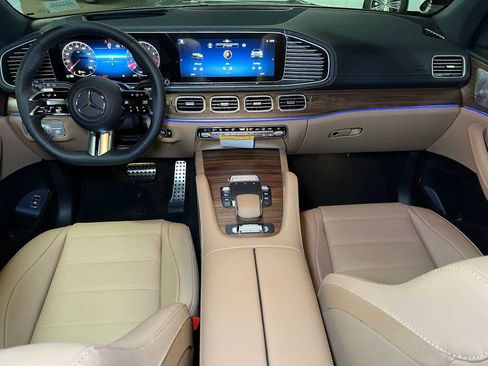 New 2026 Mercedes-Benz GLS 450 4MATIC image 50