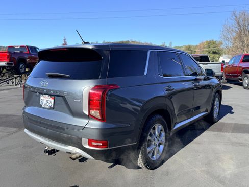 Used 2021 Hyundai Palisade SE image 6