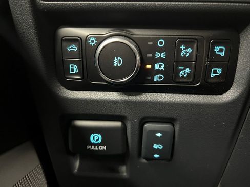 New 2025 Ford F150 Lariat w/ Equipment Group 501A Mid image 28