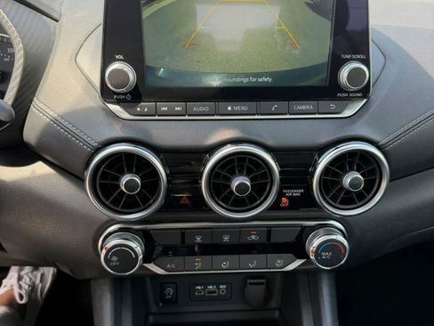 Used 2024 Nissan Sentra SV FWD image 6