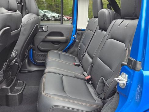 Used 2026 Jeep Wrangler Unlimited Sahara w/ Safety Group AWD/4WD image 20