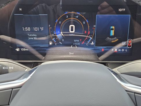New 2027 Chevrolet Equinox LT w/ Convenience Package II FWD image 18