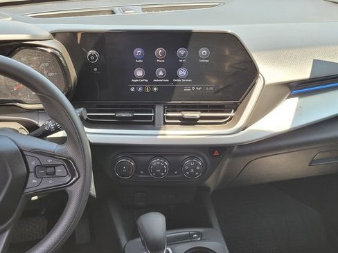 Certified 2024 Chevrolet Trax LS w/ LS Convenience Package FWD image 13