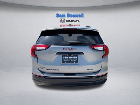 Used 2023 GMC Terrain SLT w/ Infotainment Package II image 8