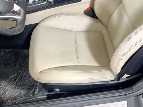 Used 2020 Mercedes-Benz SLC 300 image 19