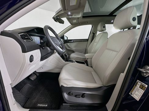 Used 2023 Volkswagen Tiguan SE image 13