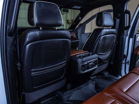Used 2025 GMC Sierra 2500 Denali Ultimate AWD/4WD image 35