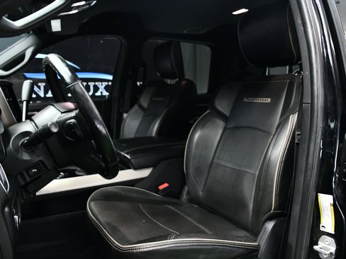 Used 2019 RAM 3500 Laramie w/ Black Appearance Package image 29