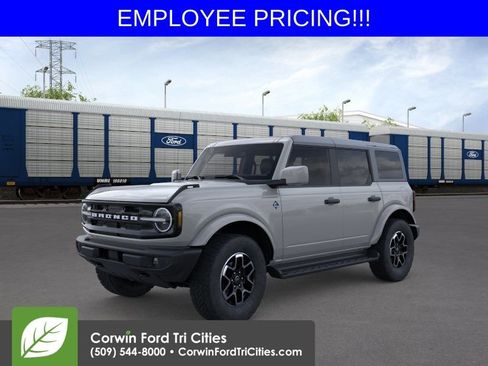 New 2026 Ford Bronco Outer Banks AWD/4WD image 2