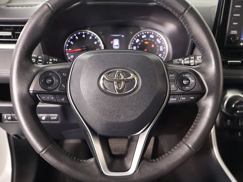Used 2020 Toyota RAV4 XLE Premium AWD/4WD image 3