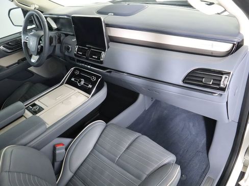 Used 2021 Lincoln Navigator L Black Label w/ Cargo Convenience Package image 18