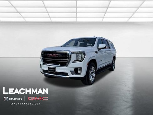 Used 2023 GMC Yukon XL SLT w/ SLT Premium Package AWD/4WD image 9