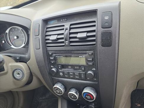 Used 2007 Hyundai Tucson GLS image 6