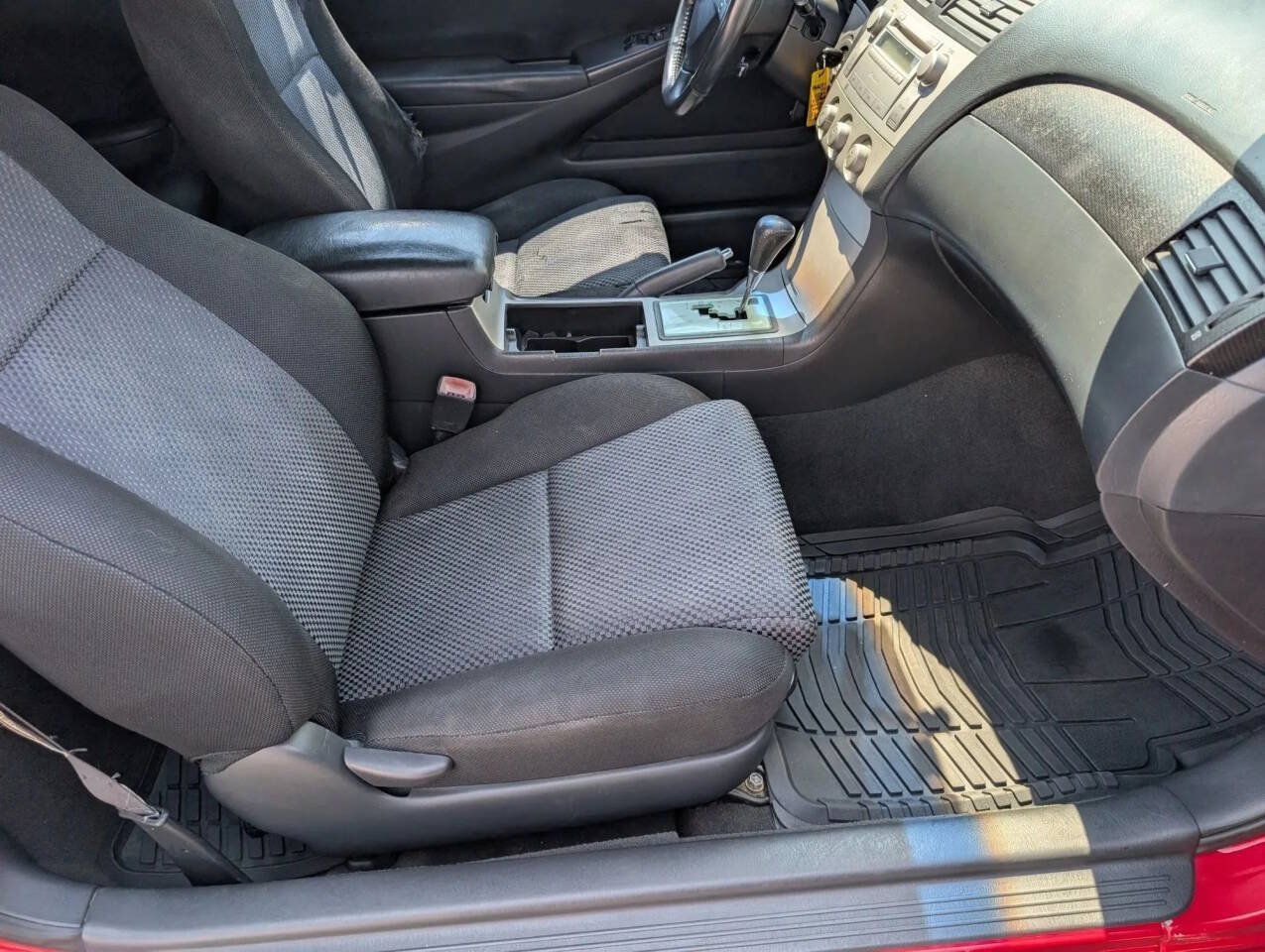 Used 2006 Toyota Solara SE FWD image 30