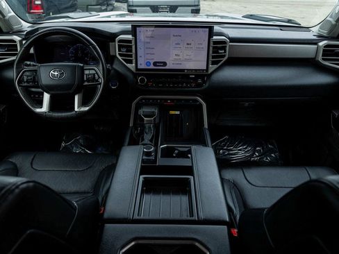Used 2024 Toyota Tundra Limited image 29